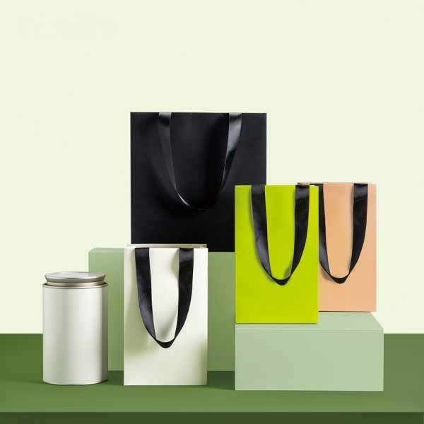 Customized Shopping Paper Bags Handbag Packaging High Quality Paperboard Gift Bags
